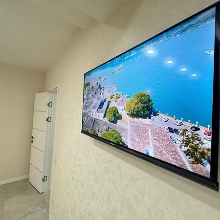 New Lux Apartment In 基希讷乌 外观 照片