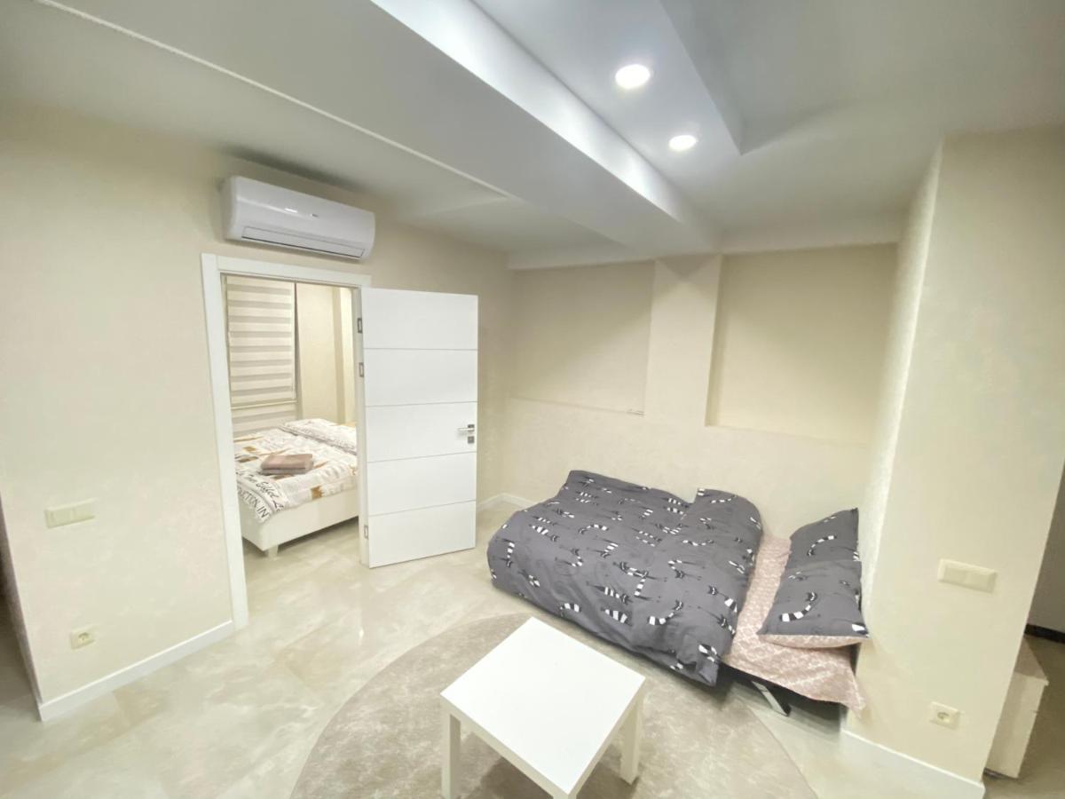 New Lux Apartment In 基希讷乌 外观 照片