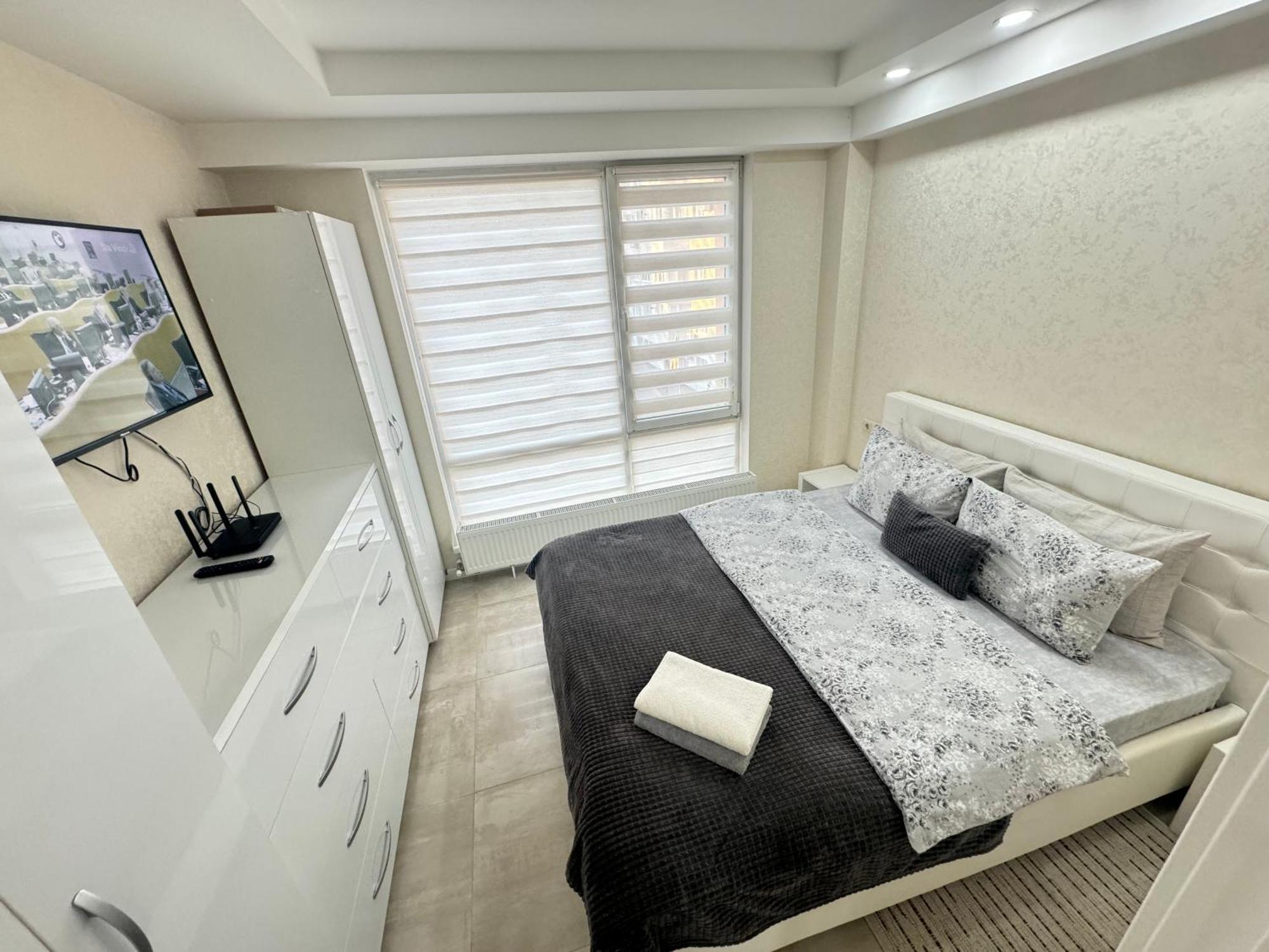 New Lux Apartment In 基希讷乌 外观 照片