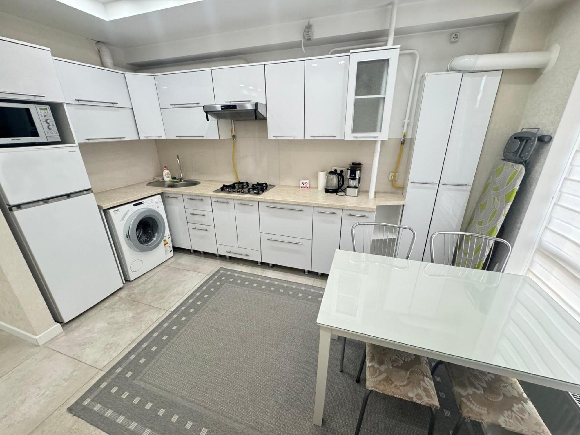 New Lux Apartment In 基希讷乌 外观 照片