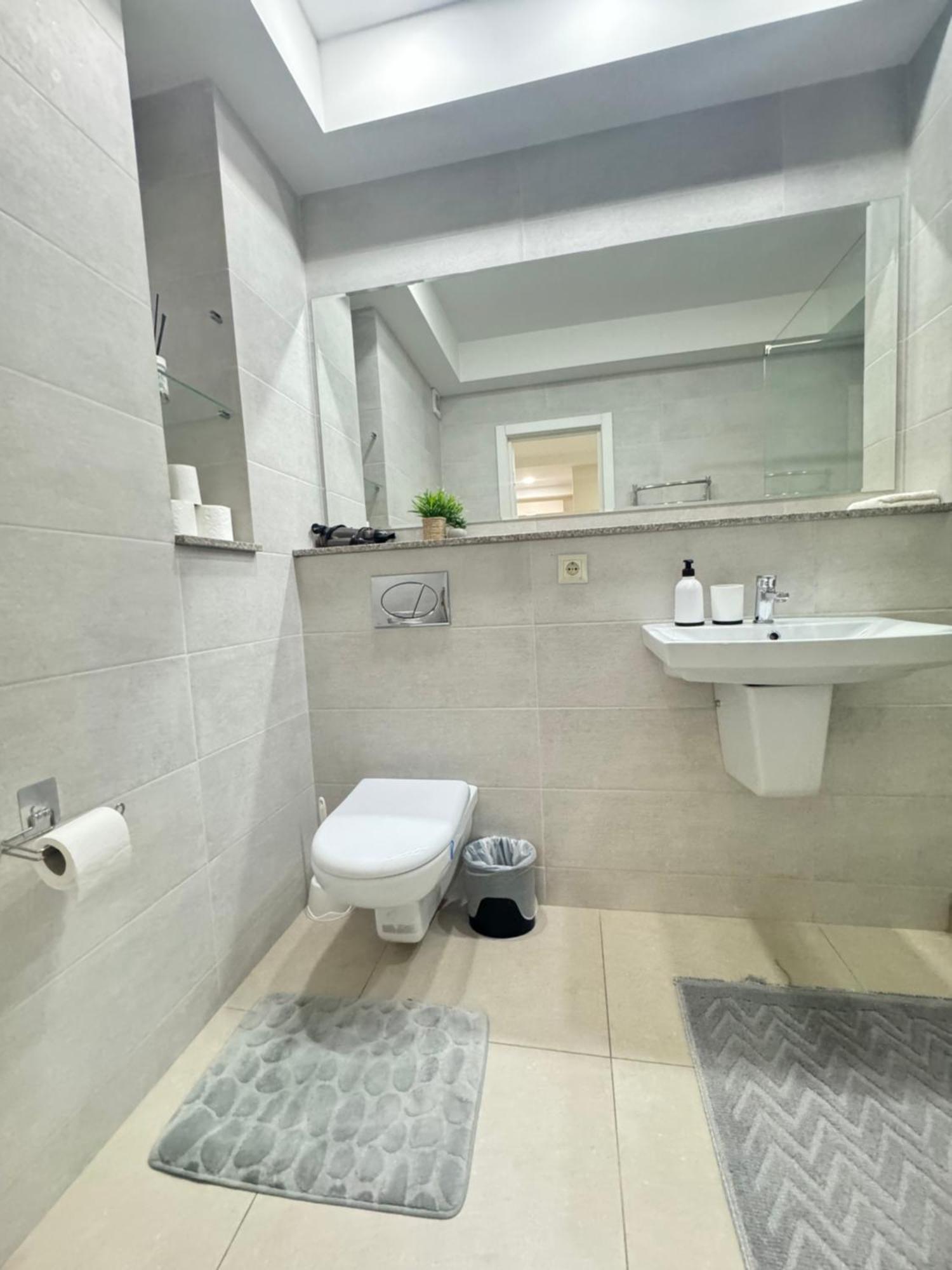 New Lux Apartment In 基希讷乌 外观 照片